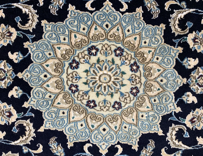 2'11"x4'4" Fine Hand-Knotted Wool & Silk Blend Naine Carpet - Area Rug