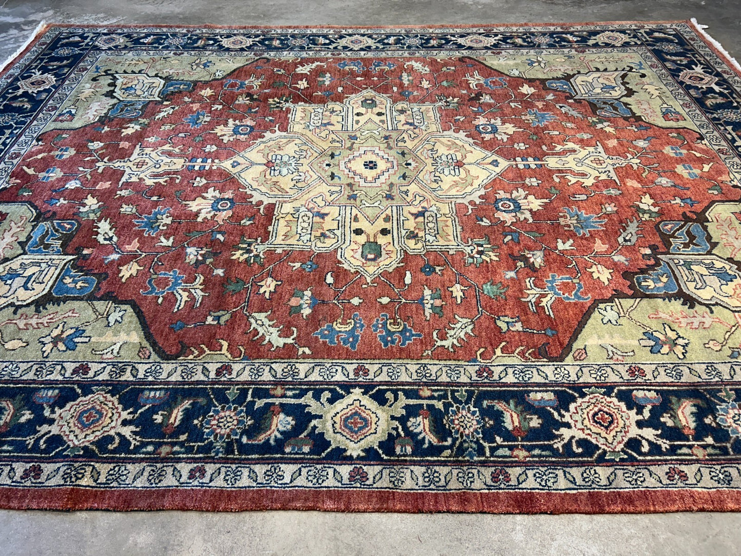 7'3"x10'3" Fine Hand-Knotted 100% Wool Pile IndoHeriz Rug