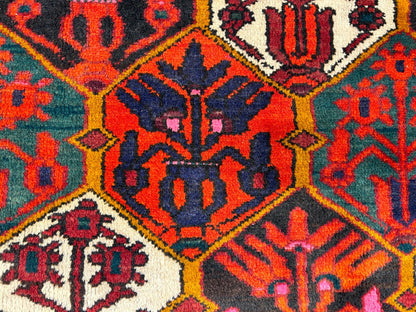 6'9"x9'9" Hand-Knotted 100% Lamb Wool Bakhtiarie Carpet - Area Rug