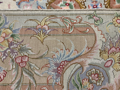 4'10"x6'10" Very Fine Hand-Knotted Wool & Silk Blend Tabrize Carpet - Area Rug