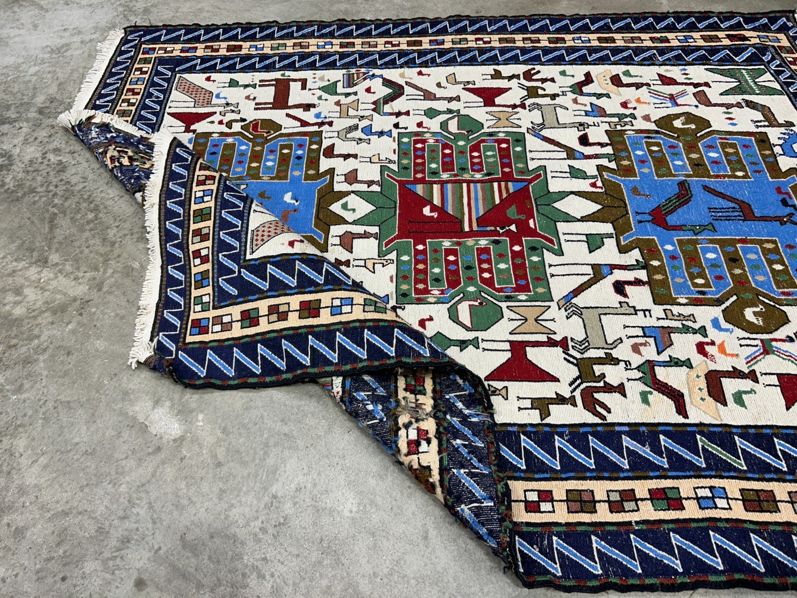 4'x4'10" Needle Punched 100% Wool Soumak Area Rug - Carpet