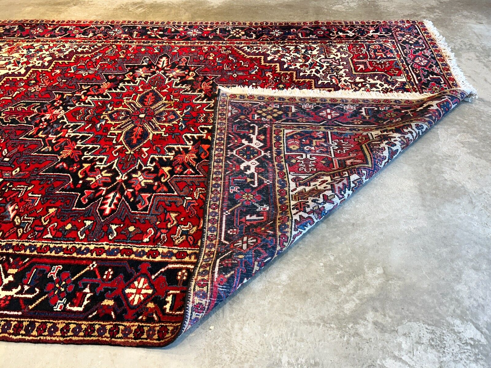 7'8"x11'5" Hand-Knotted 100% Wool Pile Herize Rug