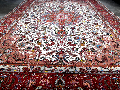 8'4"x11'7'' Very Fine Hand-Knotted Silk & Wool Tabrize Area Rug - Carpet