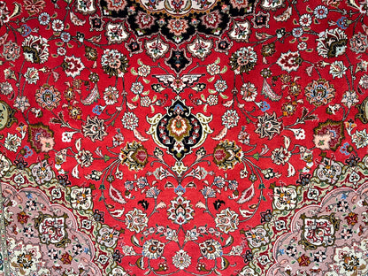 6'7"x9'10" Fine Hand-Knotted Wool & Silk Blend Tabrize Carpet - Area Rug