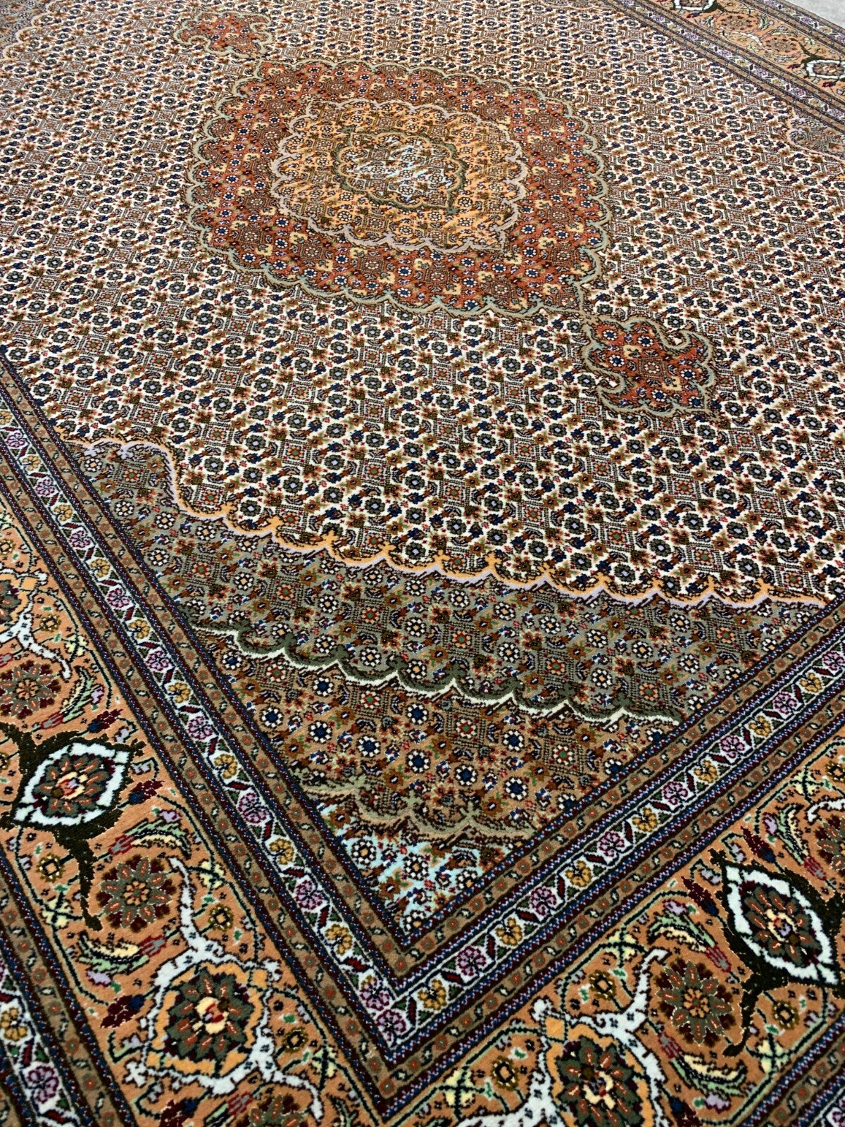 5'x6'4" Fine Hand-Knotted Wool & Silk Blend Tabrize Mahi Carpet - Area Rug