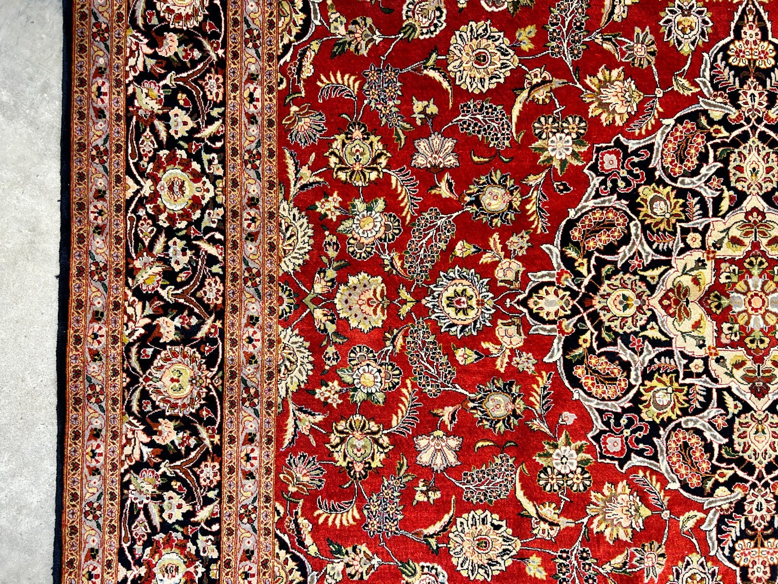 6'10"x9'9" Exquisite Hand-Knotted 100% Silk Kashane Rug