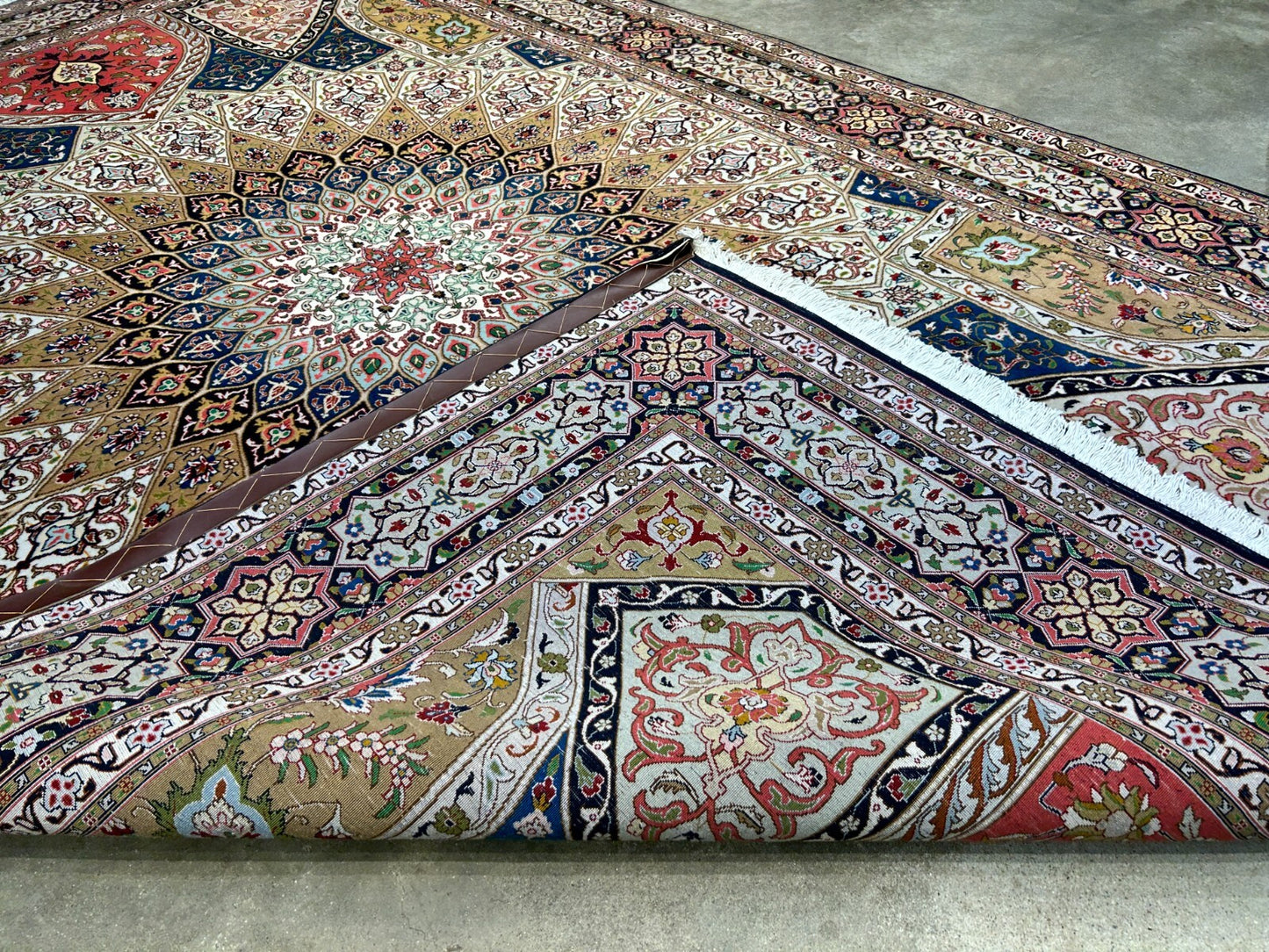 6'7"x10'2" Fine Hand-Knotted Wool & Silk Tabrize Dome Design Rug - Area Carpet