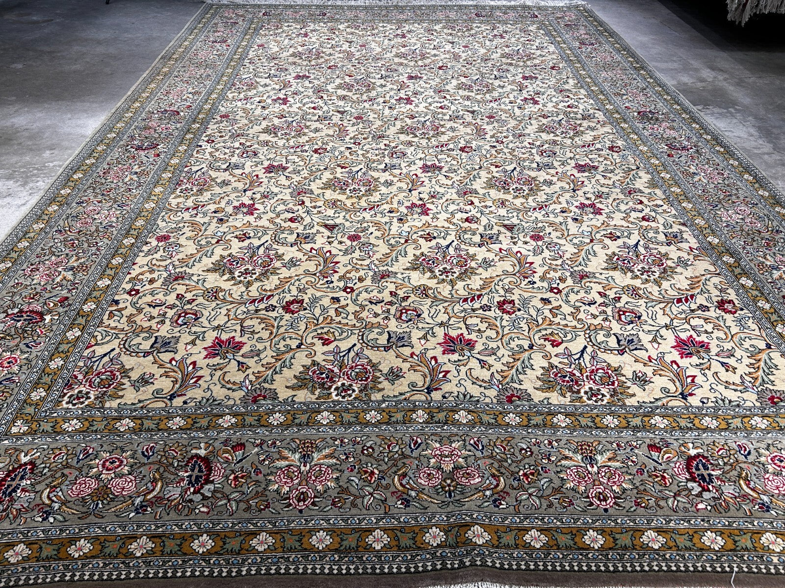 7'x11'6" Very Fine Hand-Knotted Wool & Silk Qume Rug
