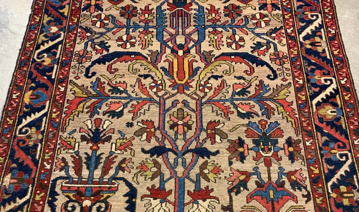 Collector Item -  4'4"x6'4" One-of-a-Kind Antique Fine Wool Bakhtiarie Rug
