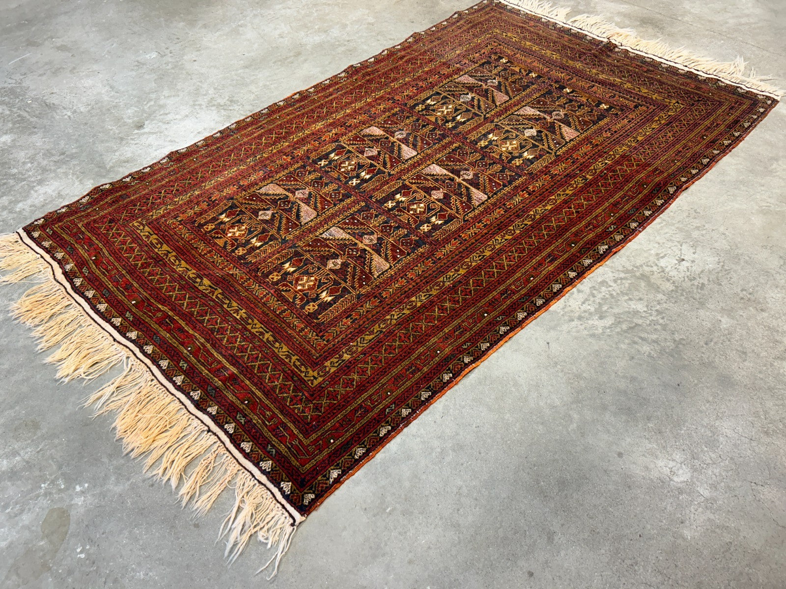 3'10"x6'3" Vintage Hand-Knotted 100% Wool Pile Oriental Area Rug - Carpet