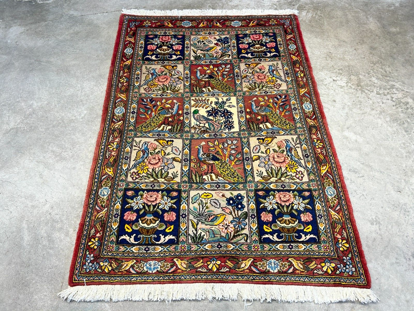 3'5"x5'2" Hand-Knotted 100% Lamb Wool Bakhtiarie Carpet - Area Rug
