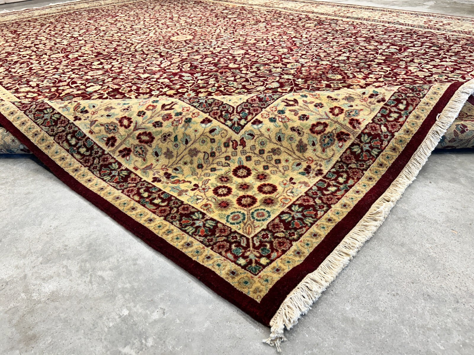 9'x12' Hand-Knotted 100% Lamb Wool Pile Persiane Design Carpet - Area Rug