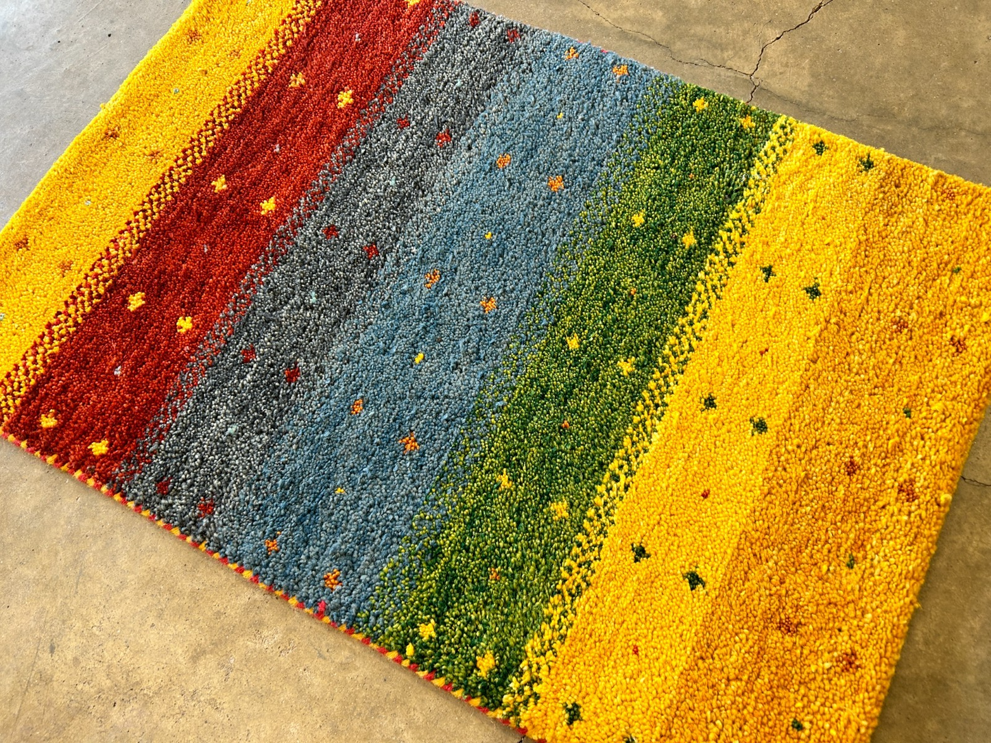 1'11"x2'10" Hand-Knotted 100% Wool Pile Gabbeh Rug