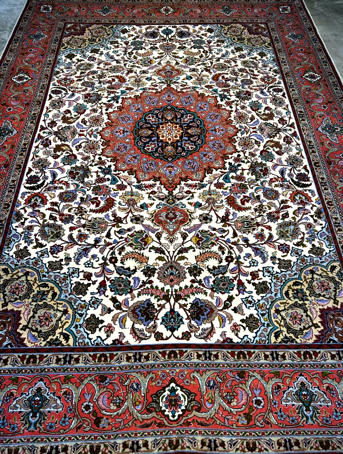 7'0"x10'8" Fine Hand-Knotted Wool & Silk Blend Tabrize Carpet - Area Rug