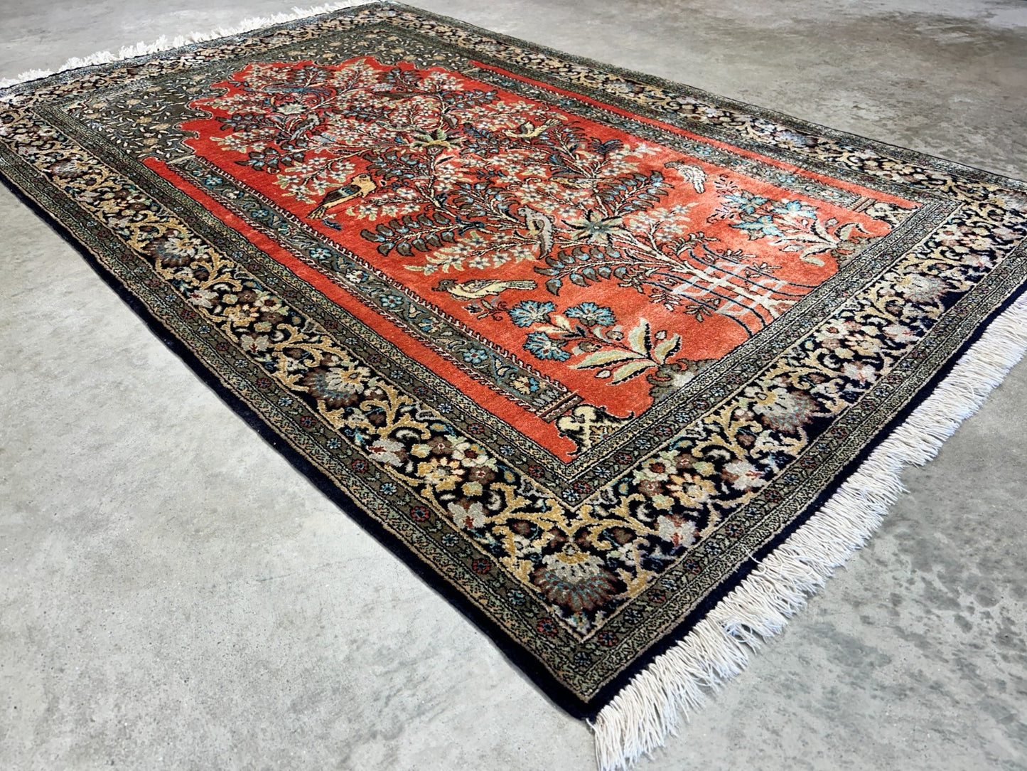 3'3"x5'7" Exquisite Fine Hand-Knotted 100% Silk Tree of Life Area Rug