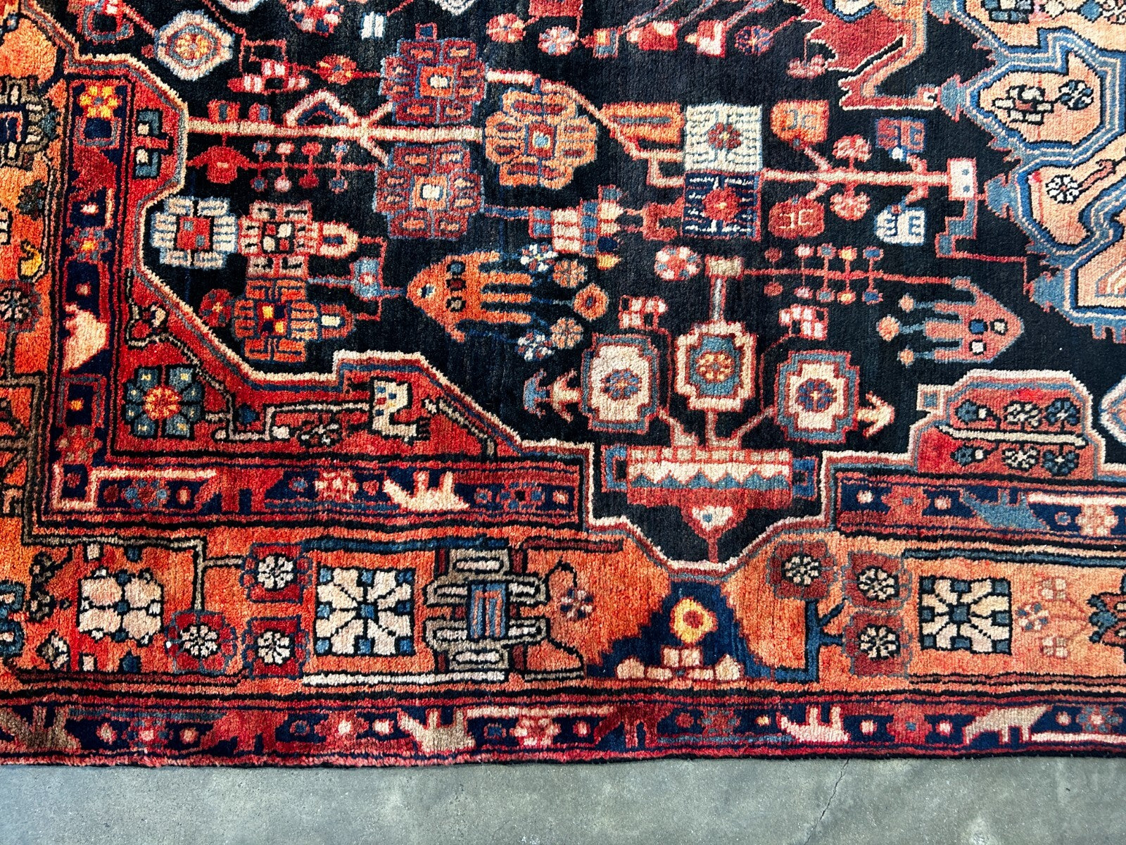 5'4" x 9'3" Hand-Knotted 100% Wool Pile Nahavande Area Rug - Carpet