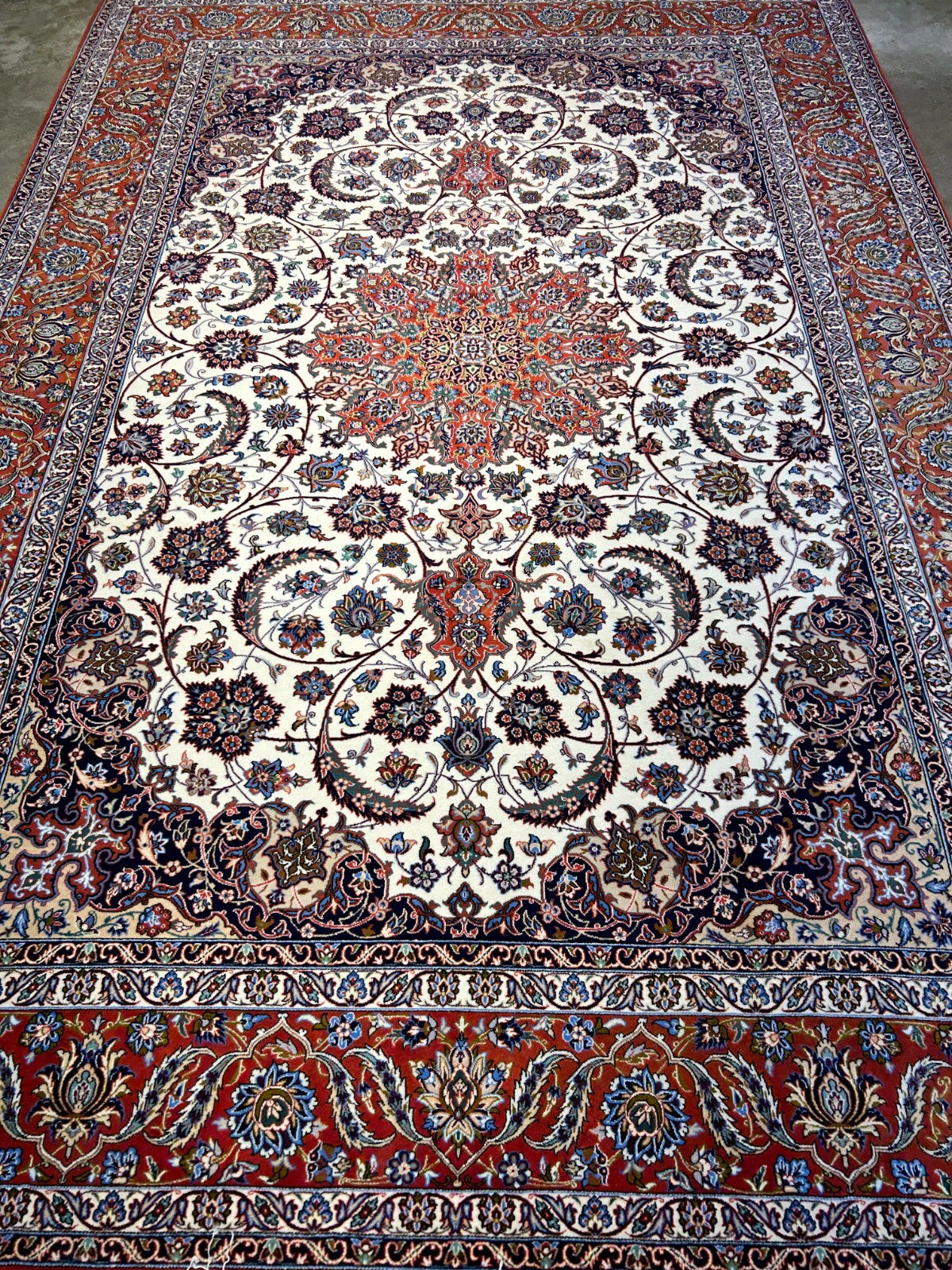 6'9"x9'10" Extra Fine Hand-Knotted Wool & Silk Isfahane Seirafian Rug