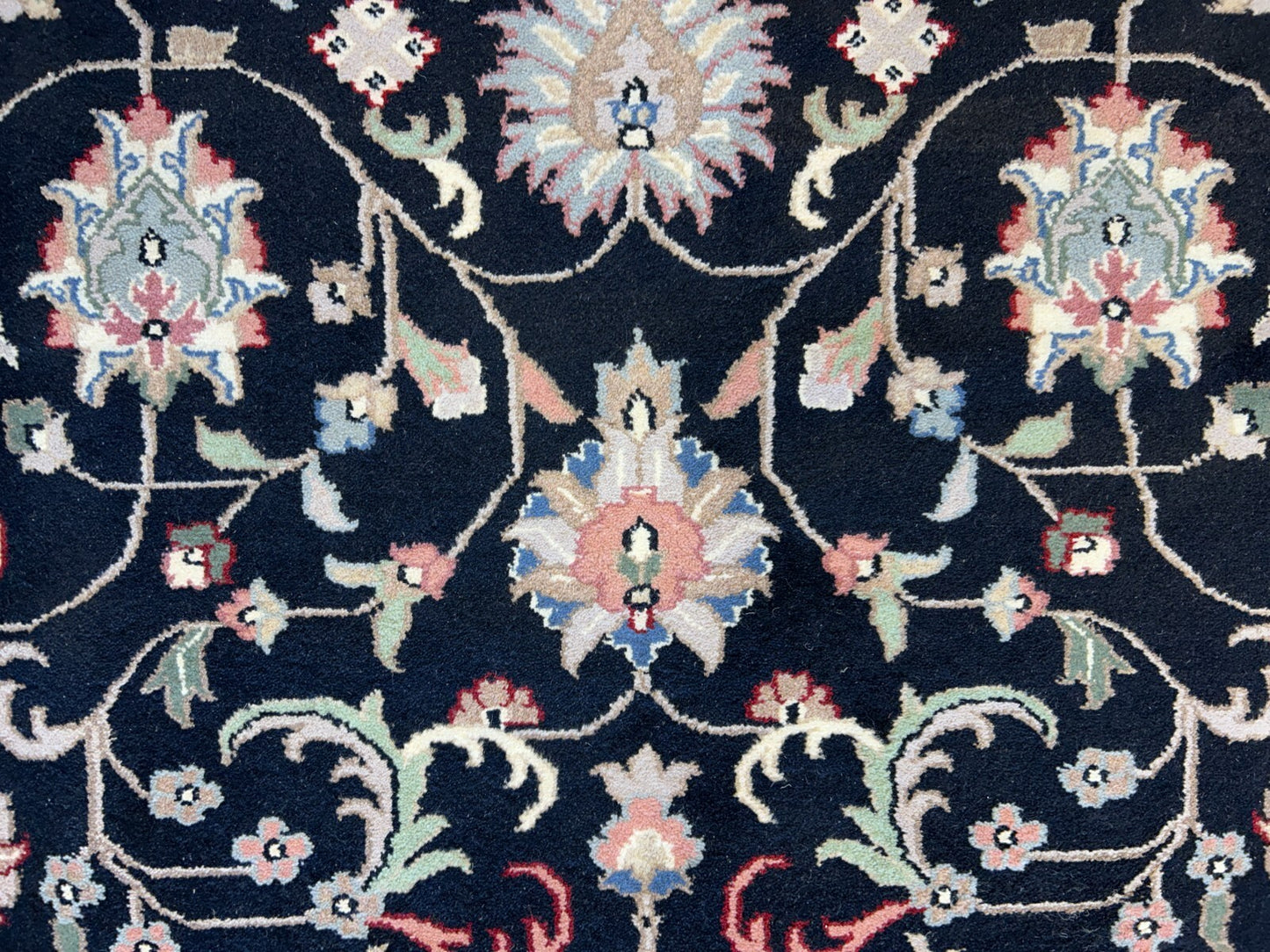 9'x12' Hand-Knotted 100% Lamb Wool Pile Oriental Rug