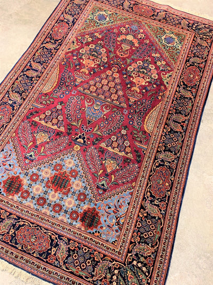 Collector Item  4'3"x6'10" Antique Pre-1900 Fine Lamb Wool Pile Kashane Rug