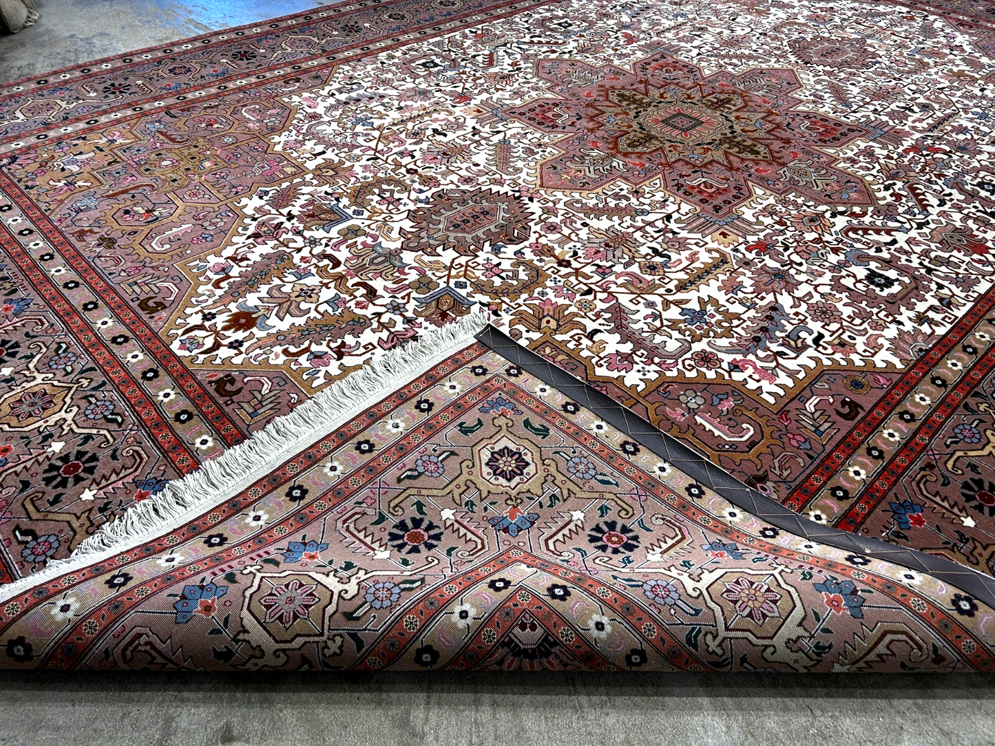 8'1"x11'10'' Fine Hand-Knotted Very Fine Wool Pile Tabrize Herize Area Rug