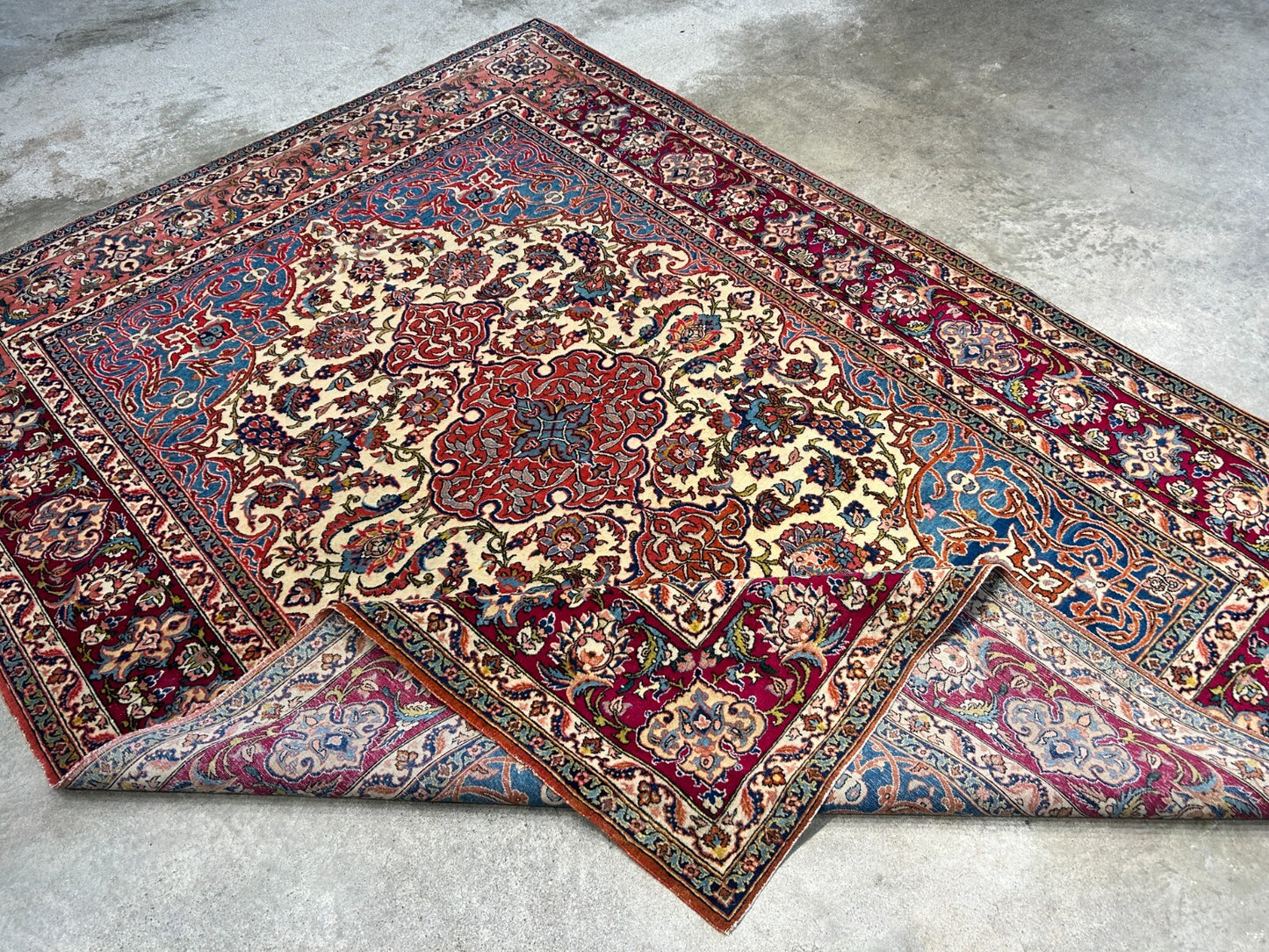 4'10"x6'7" Collector Antique Very Fine Hand-Knotted 100% Wool Isfahane Rug