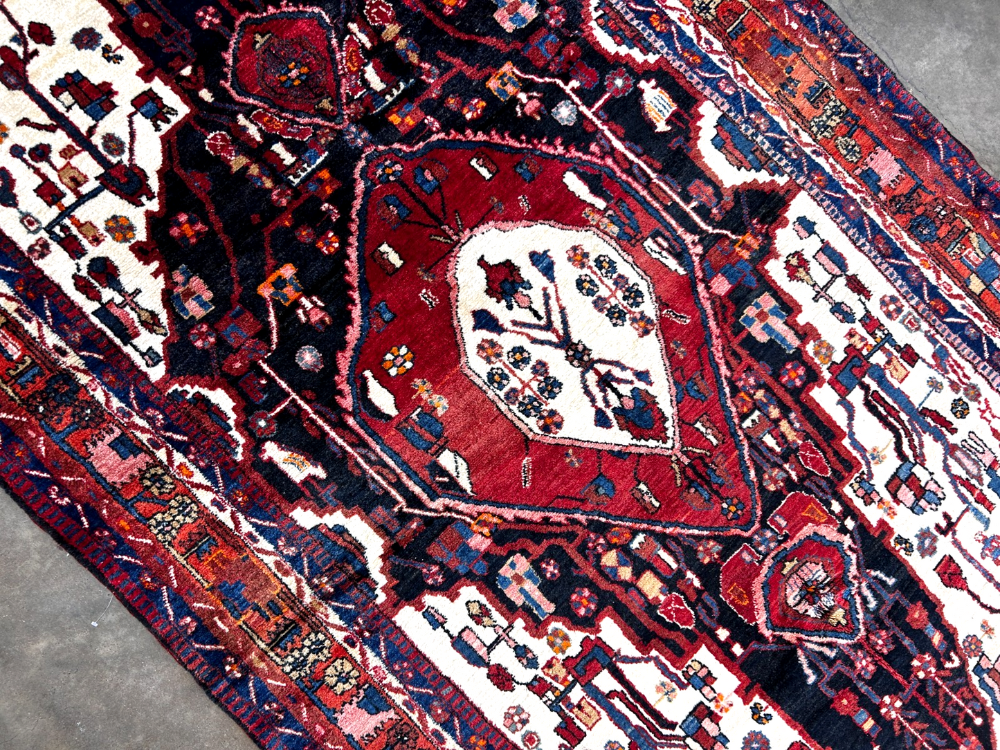 5'1" x 10'10'' Hand-Knotted 100% Lamb Wool Carpet - Nahavande Area Rug