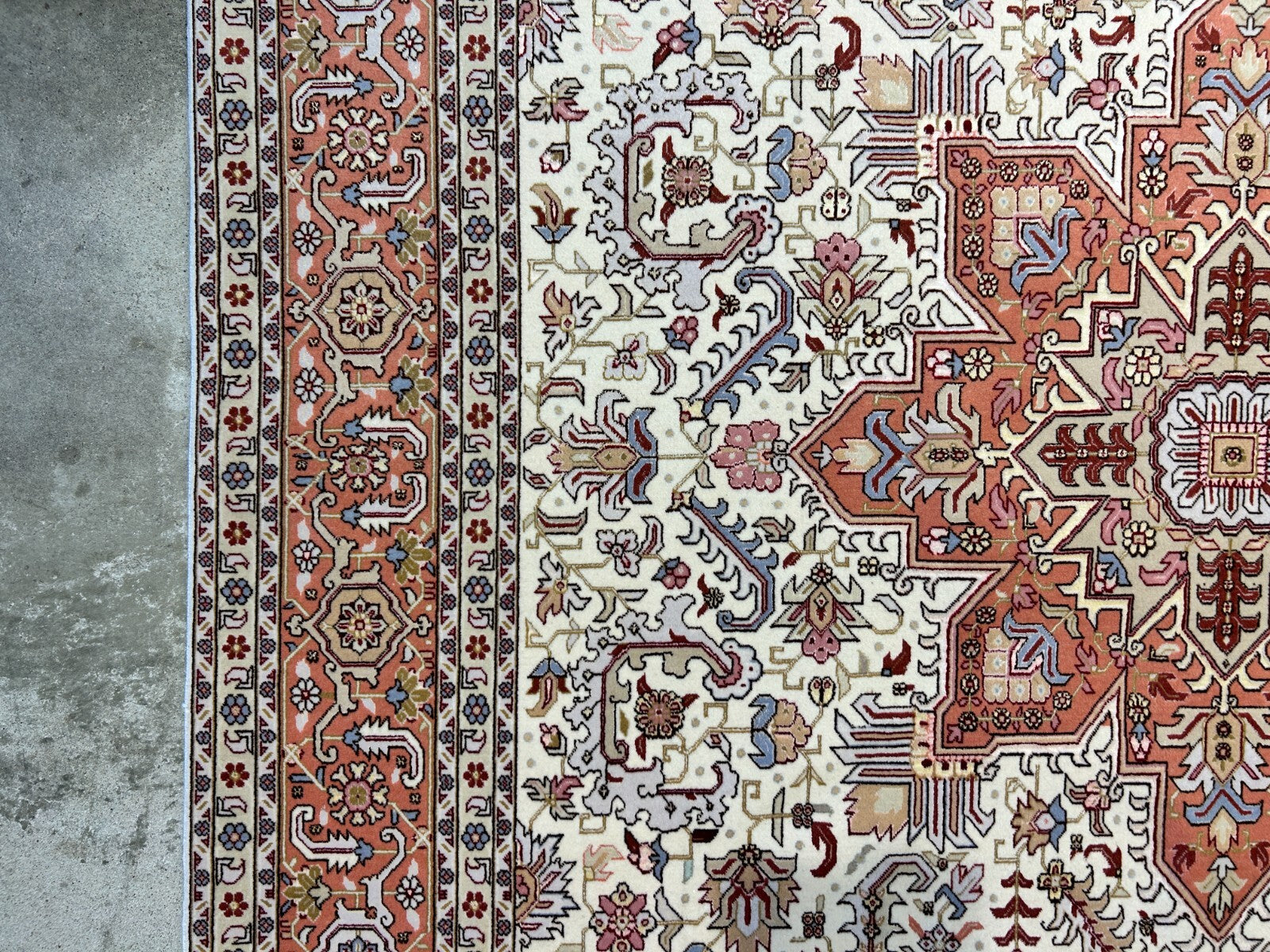 6'7"x9'10" Fine Hand-Knotted Wool & Silk Blend Tabrize Herize Carpet - Area Rug