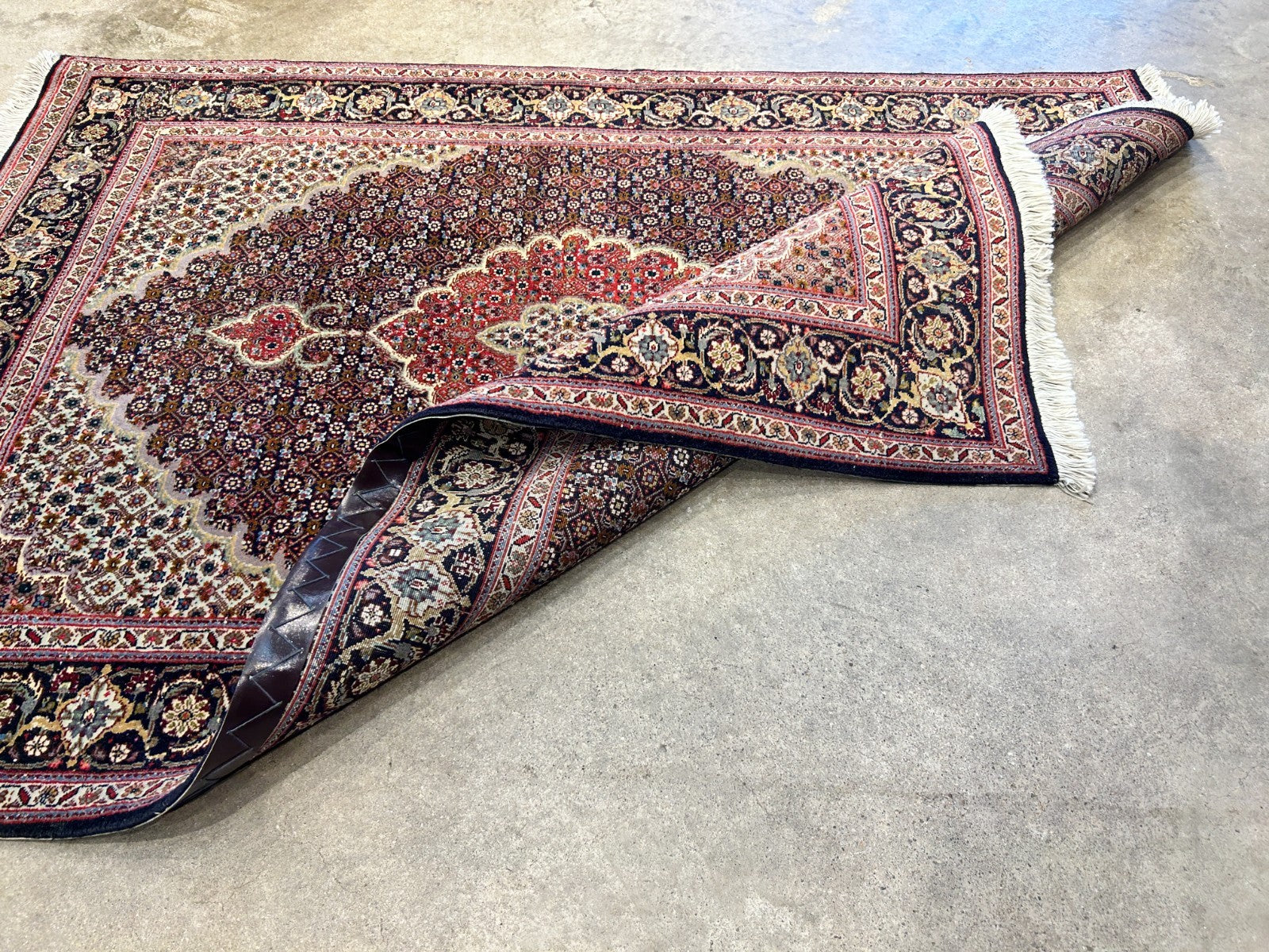 3'4"x4'8" Hand-Knotted 100% Wool Pile Tabrize Mahi Rug