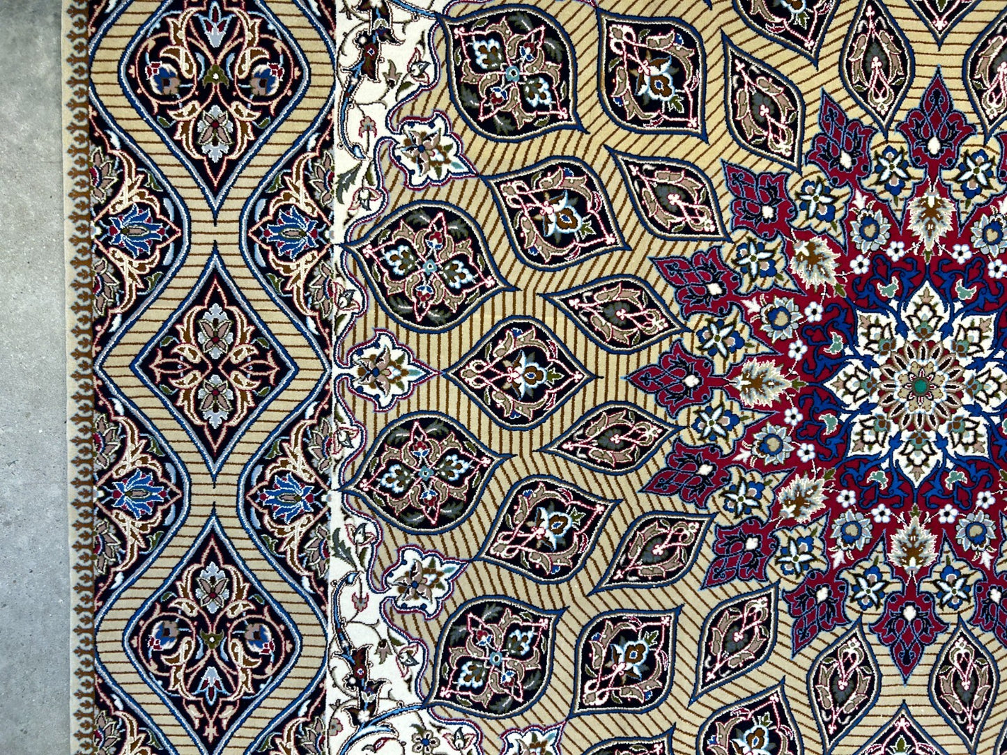 6'6"x10' Extra Fine Hand-Knotted Wool & Silk Isfahane Rug