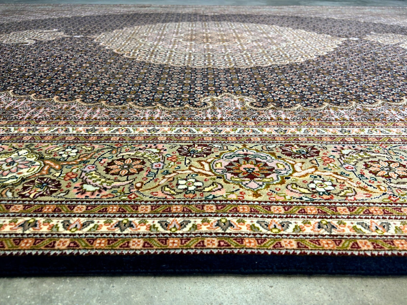 6'7"x9'7" Fine Hand-Knotted Wool & Silk Blend Tabrize Mahi Carpet - Area Rug