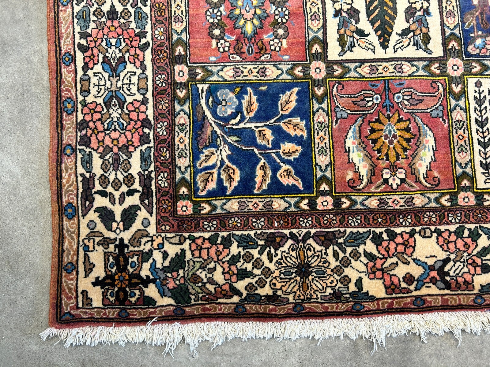 6'6"x10'0" Hand-Knotted 100% Lamb Wool Bakhtiarie Carpet - Area Rug