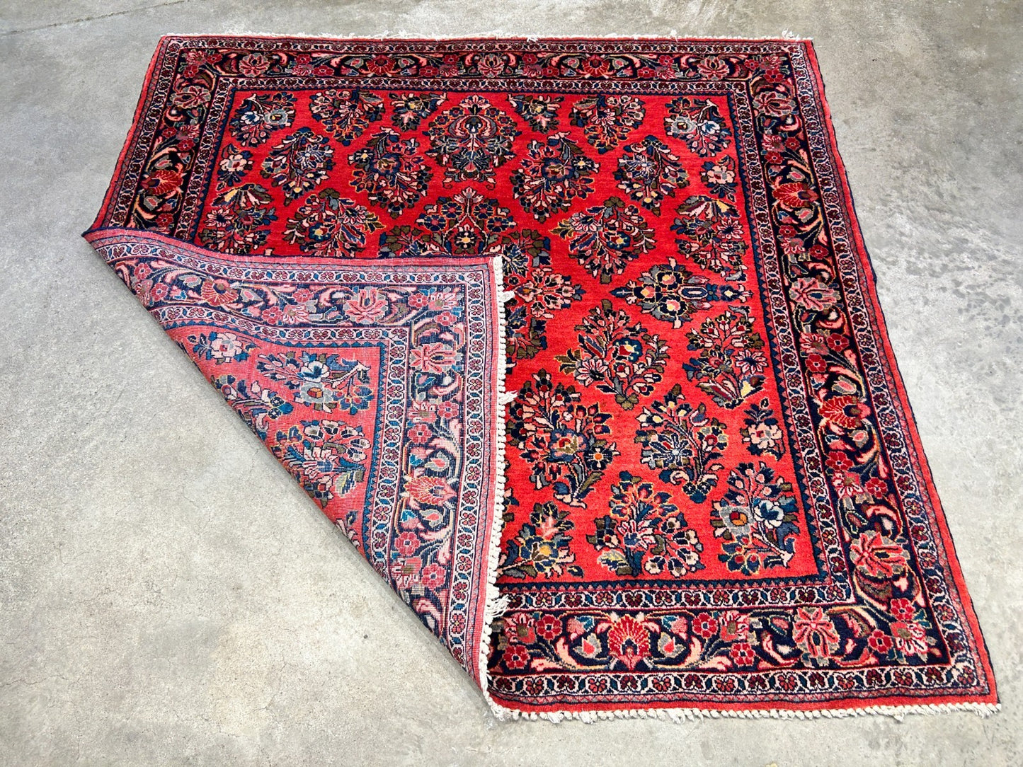 Collector Antique - 4'x4' Hand-Knotted 100% Wool Pile Sarouke Rug