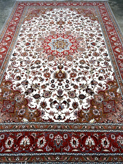 6'7"x10'1" Fine Hand-Knotted Wool & Silk Tabrize Rug - Area Carpet