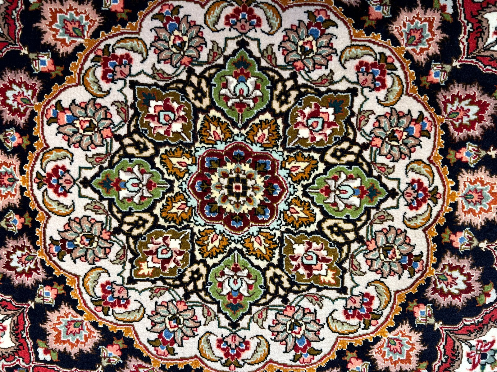 6'7"x9'10" Fine Hand-Knotted Wool & Silk Blend Tabrize Carpet - Area Rug