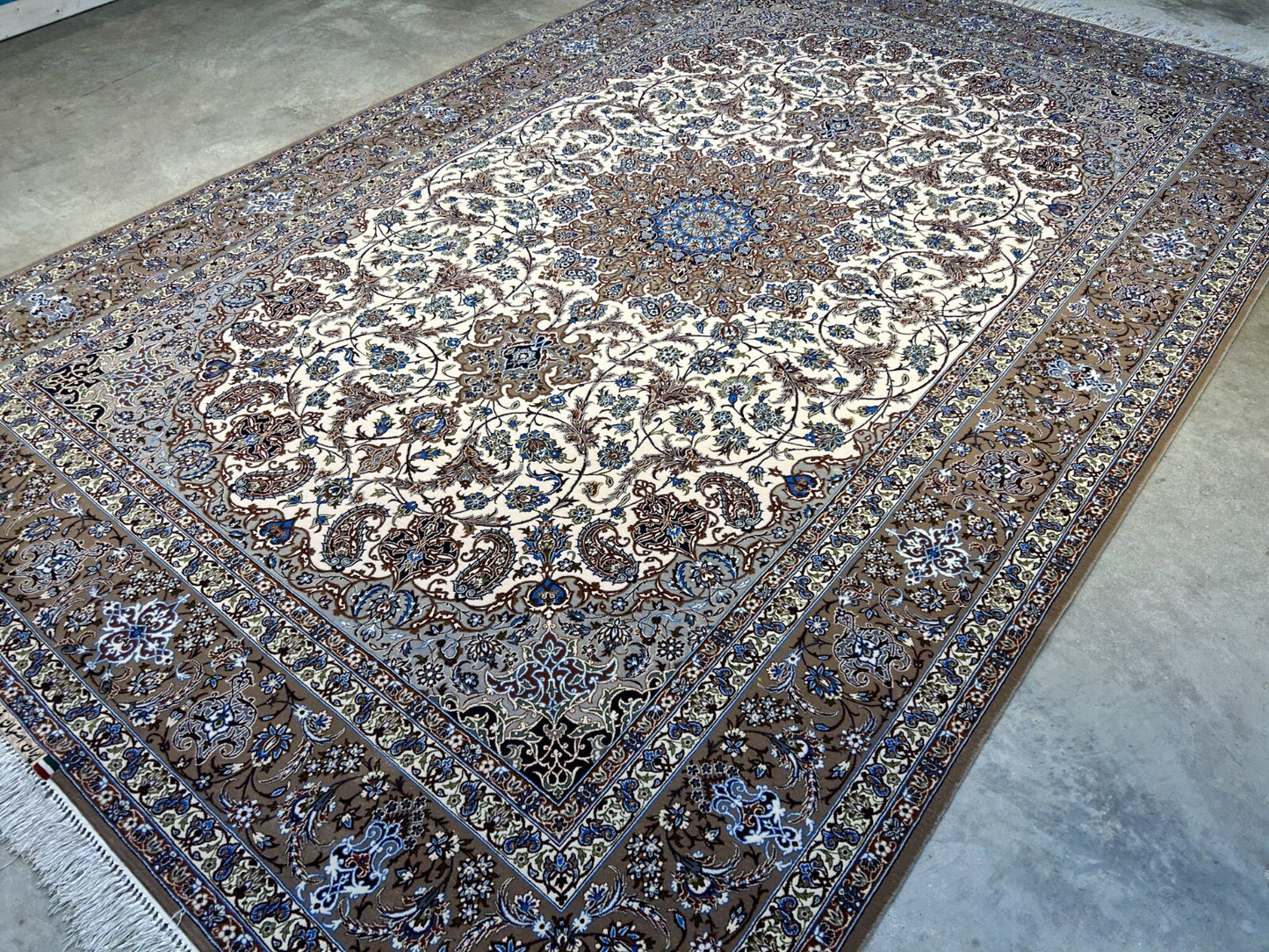 6'9"x10'6" Very Fine Hand-Knotted Wool & Silk Isfahane Rug - Area Carpet