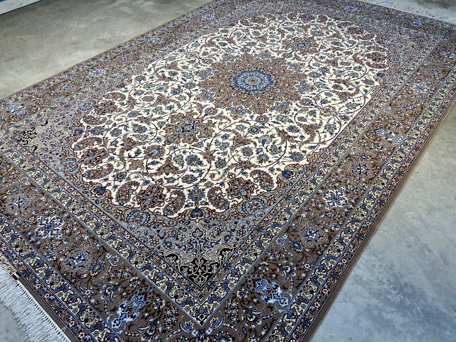 6'9"x10'6" Very Fine Hand-Knotted Wool & Silk Isfahane Rug - Area Carpet