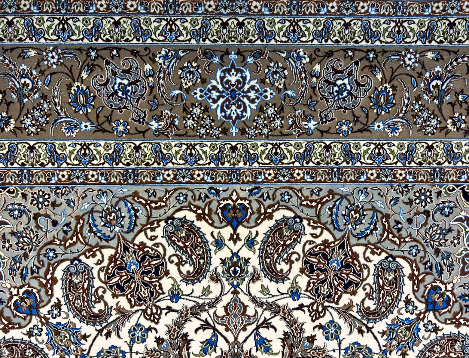 6'9"x10'6" Very Fine Hand-Knotted Wool & Silk Isfahane Rug - Area Carpet