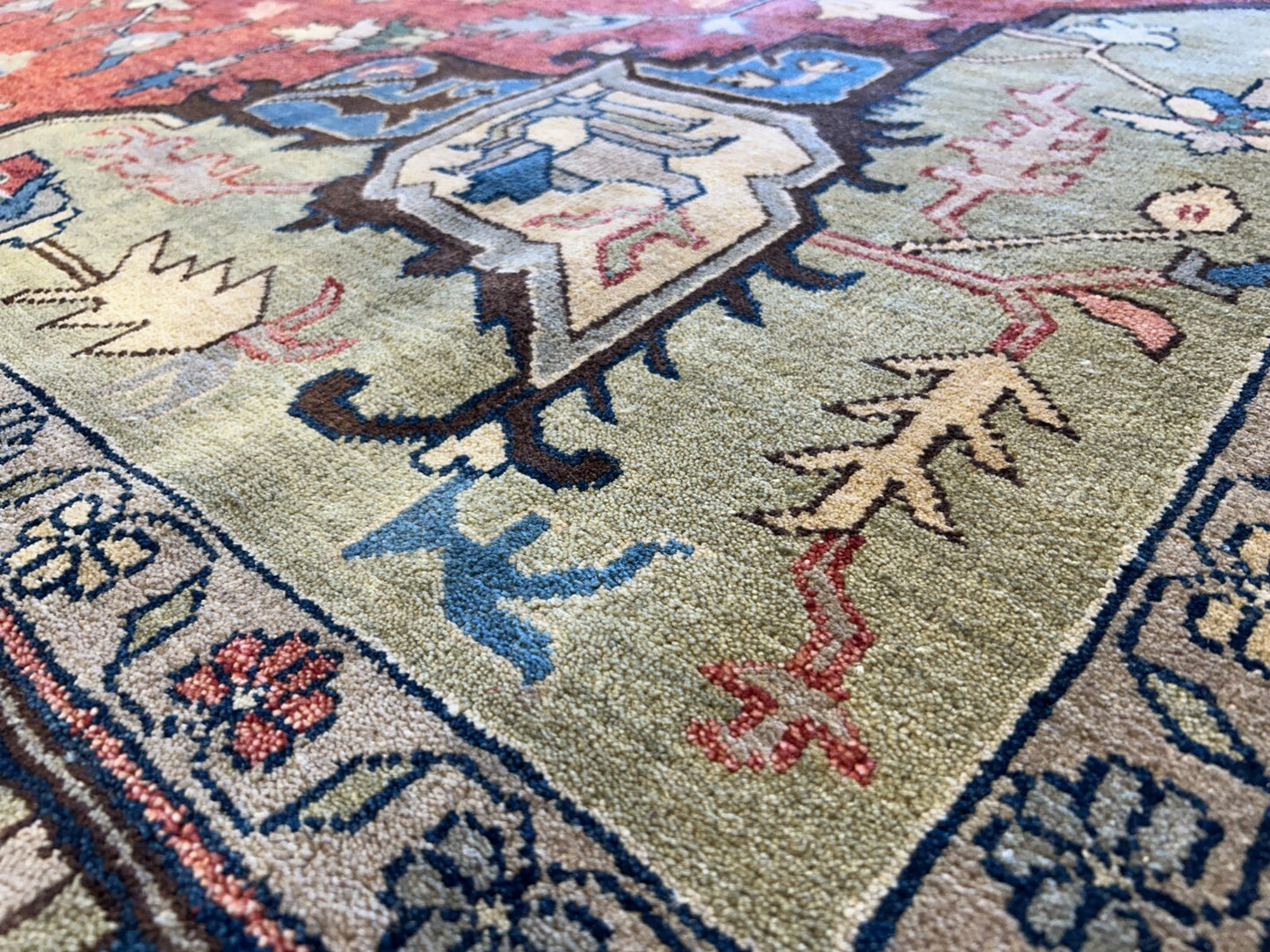7'3"x10'3" Fine Hand-Knotted 100% Wool Pile IndoHeriz Rug