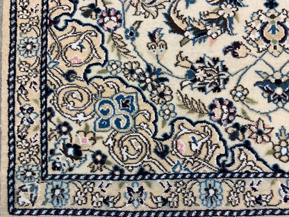 2'9"x4'5" Fine Hand-Knotted Wool & Silk Blend Naine Carpet - Area Rug