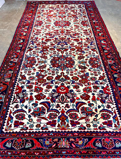 5'2" x 10'11'' Hand-Knotted 100% Lamb Wool Carpet - Hamadane Area Rug