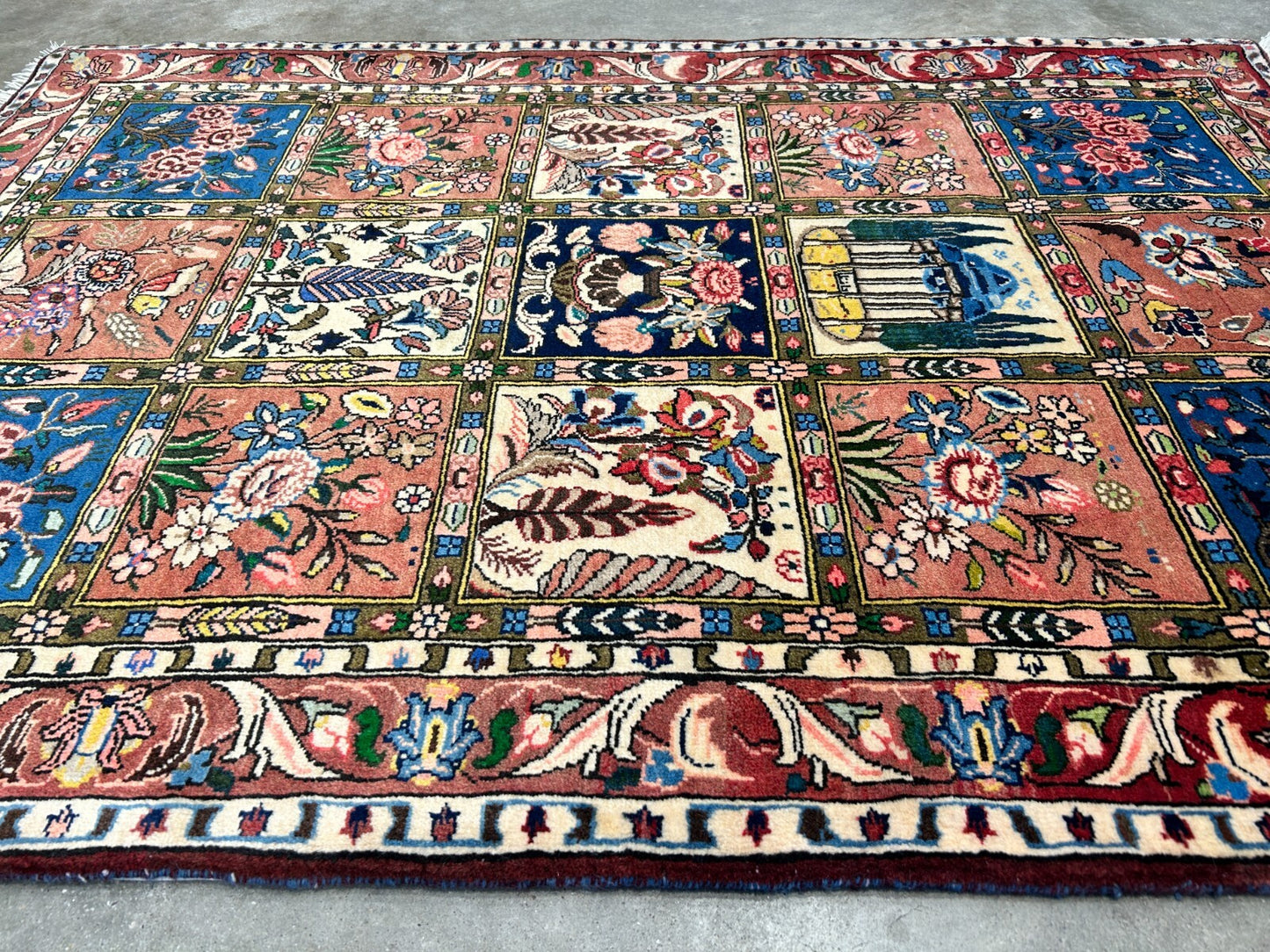 3'5"x5'2" Hand-Knotted 100% Lamb Wool Bakhtiarie Carpet - Area Rug