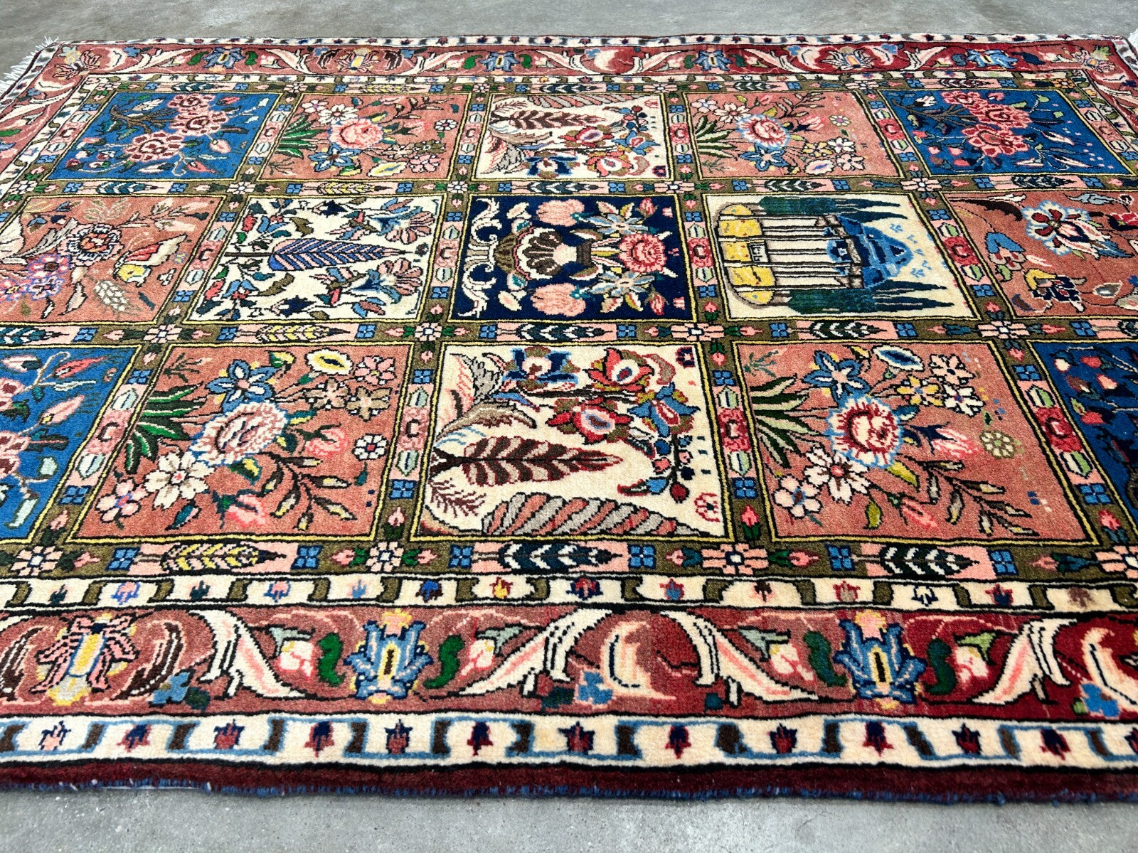 3'5"x5'2" Hand-Knotted 100% Lamb Wool Bakhtiarie Carpet - Area Rug