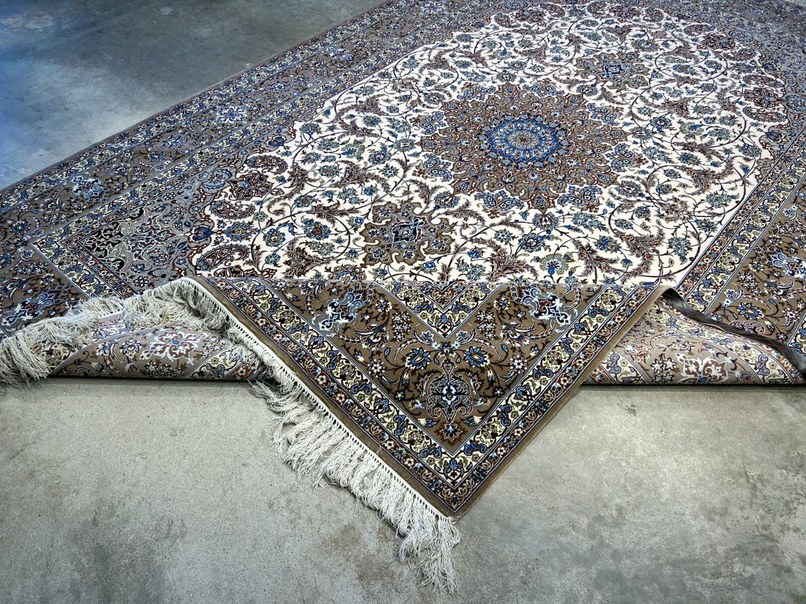 6'9"x10'6" Very Fine Hand-Knotted Wool & Silk Isfahane Rug - Area Carpet