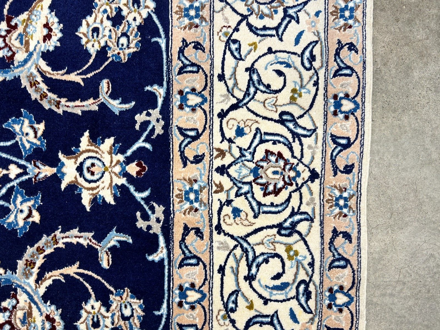 6'5"x10'1" Fine Hand-Knotted Wool & Silk Naine Rug - Area Carpet