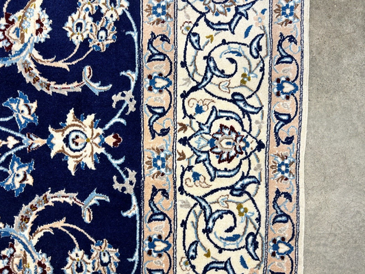 6'5"x10'1" Fine Hand-Knotted Wool & Silk Naine Rug - Area Carpet