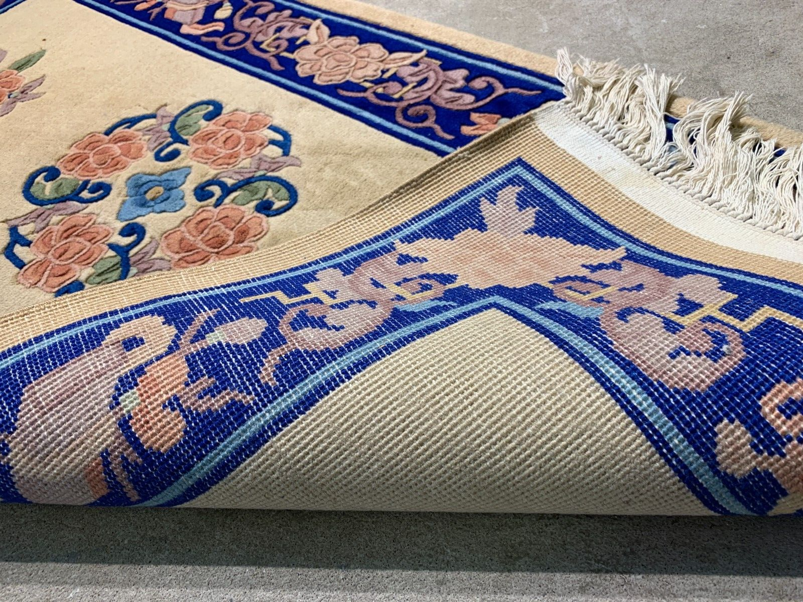 2'x4' Hand-Knotted Wool Oriental Rug - Area Carpet