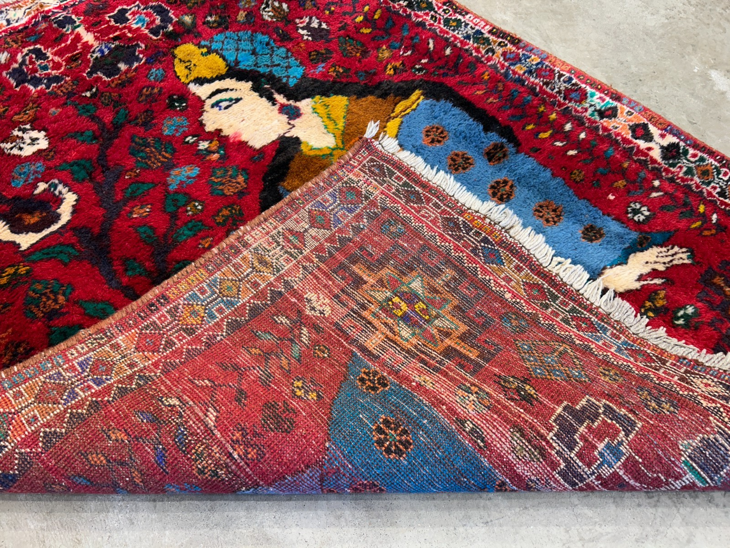 4'2"x5'3" Gorgeous Hand-Knotted 100% Wool Pile Pictorial Area Rug - Carpet