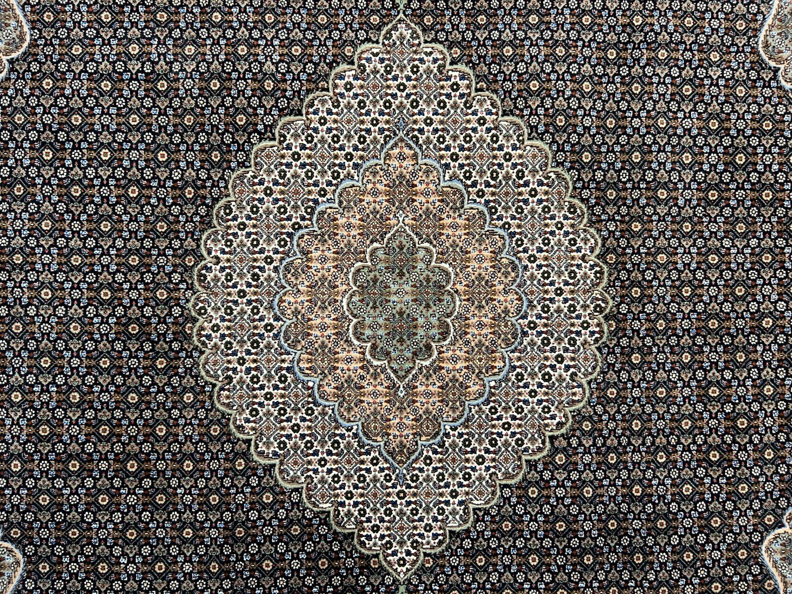 6'7"x9'10" Fine Hand-Knotted Wool & Silk Blend Tabrize Mahi Carpet - Area Rug