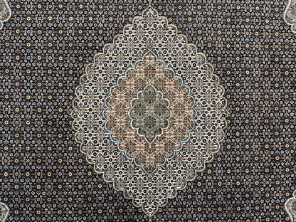 6'7"x9'10" Fine Hand-Knotted Wool & Silk Blend Tabrize Mahi Carpet - Area Rug