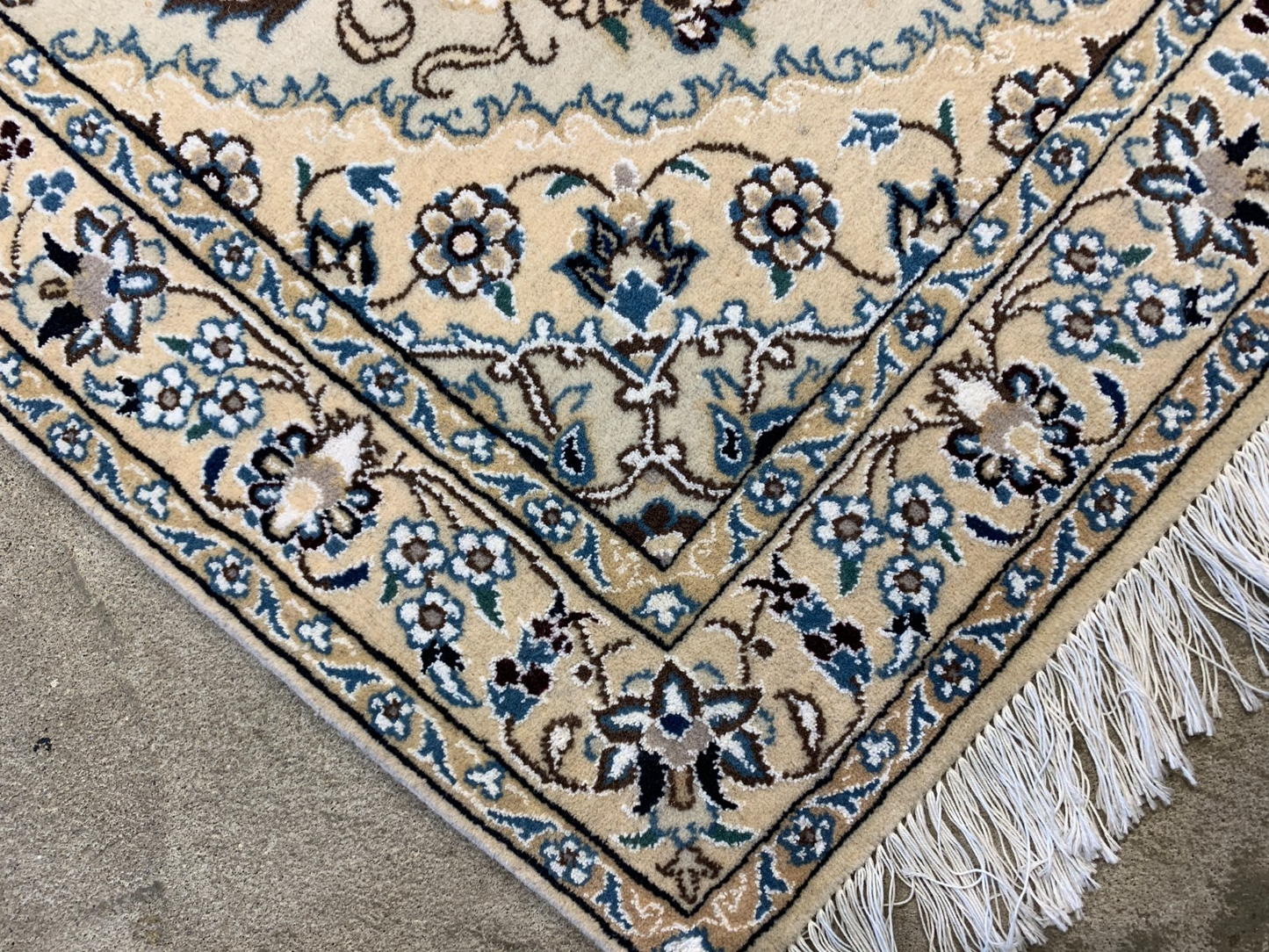 3'3"x4'9'' Hand-Knotted Very Fine Silk & Wool Naine Area Rug